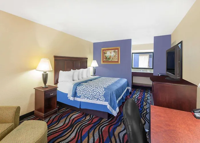 Days Inn By Wyndham Uvalde