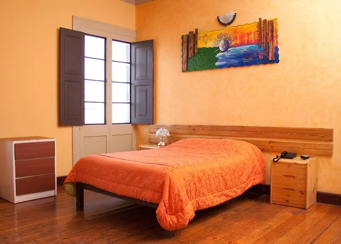 Hostal Los Balcones de Moral y Santa Catalina
