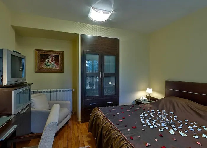Hotel President Garni