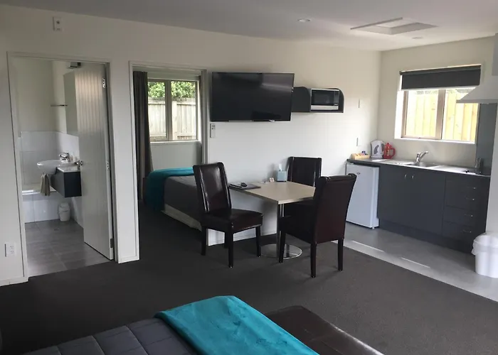 Rolleston Highway Motel