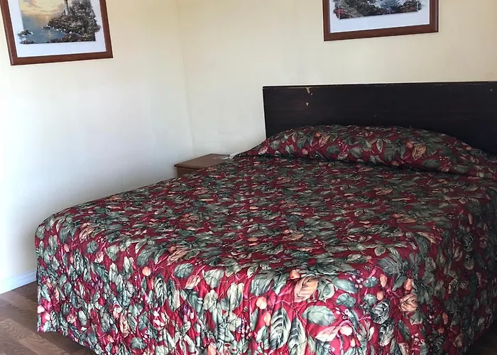 Country Host Inn