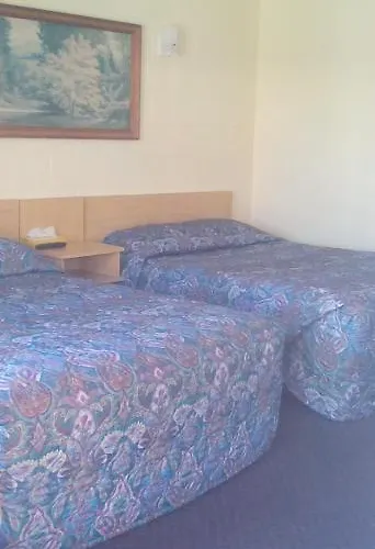High Seas Motel