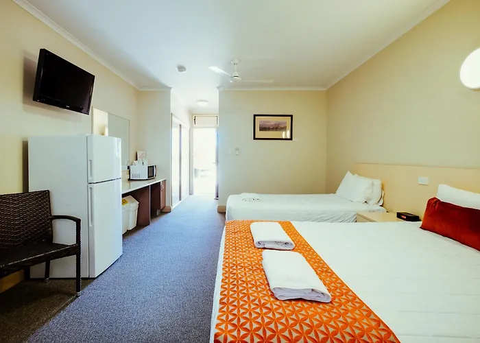 Club Motor Inn