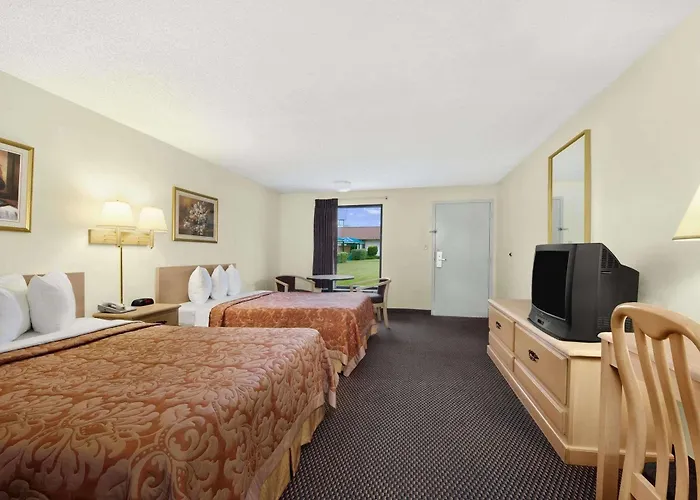 Howard Johnson By Wyndham Valdosta