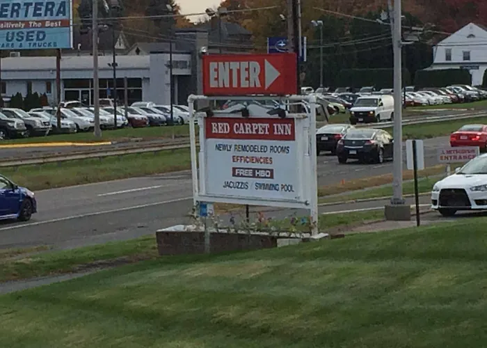 Red Carpet Inn West Springfield
