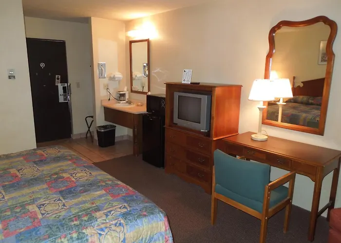 Knights Inn Endwell