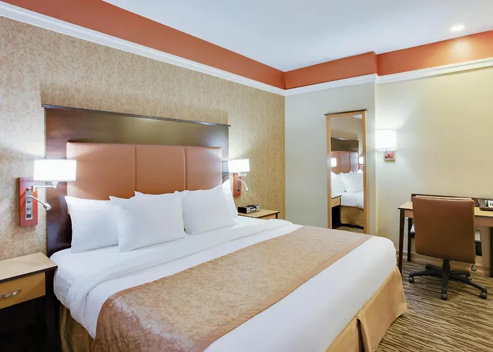 The Hotel At Fifth Avenue