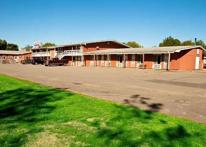 Clansman Motel