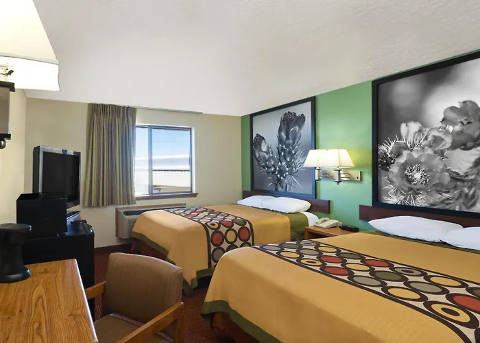 Super 8 By Wyndham Alamogordo - White Sands