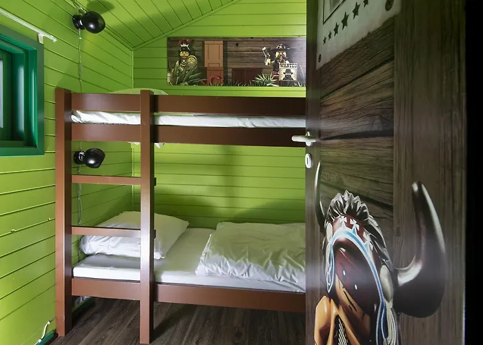 Legoland Wilderness Barrels & Cabins
