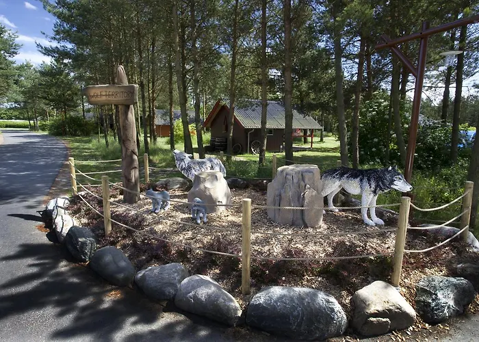 Legoland Wilderness Barrels & Cabins