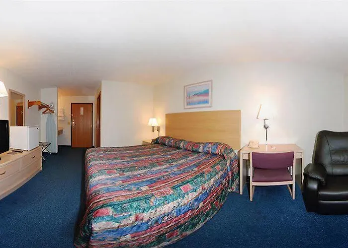 Econo Lodge Inn & Suites Spencer