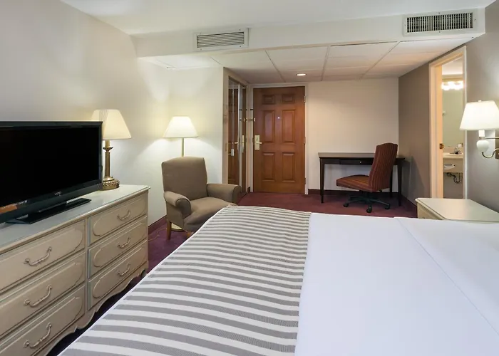 The Hotel Ojibway, Trademark Collection By Wyndham