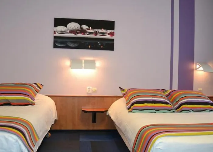 Logis Hotel De Paris - Restaurant - Patisserie