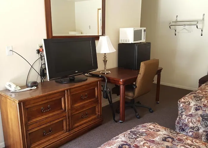 Amber Inn Motel