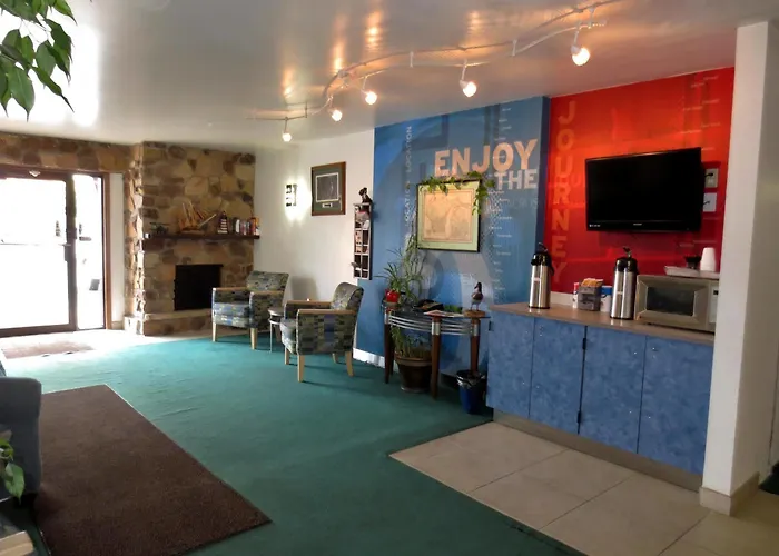 Country Hearth Inn Iron Mountain