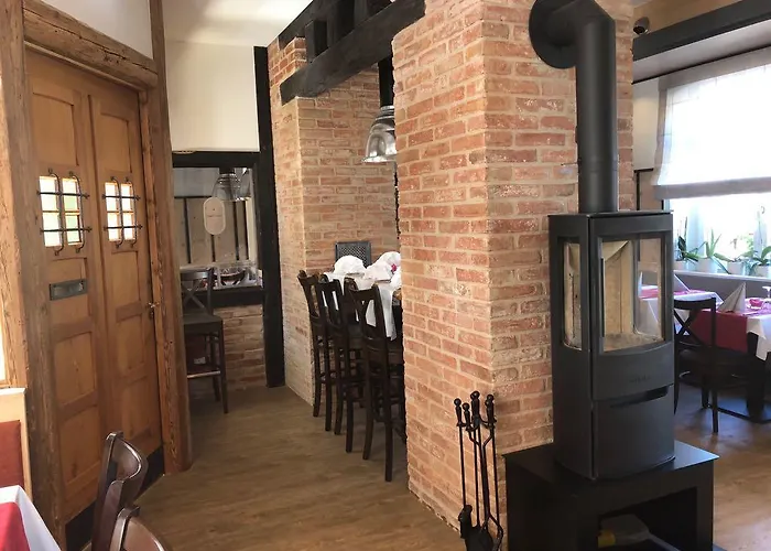 ZUM BAHNHÖFLE Restaurant&Hotel - Albbruck Am Rhein