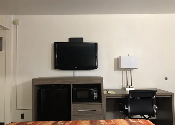 Mid Continent Inn