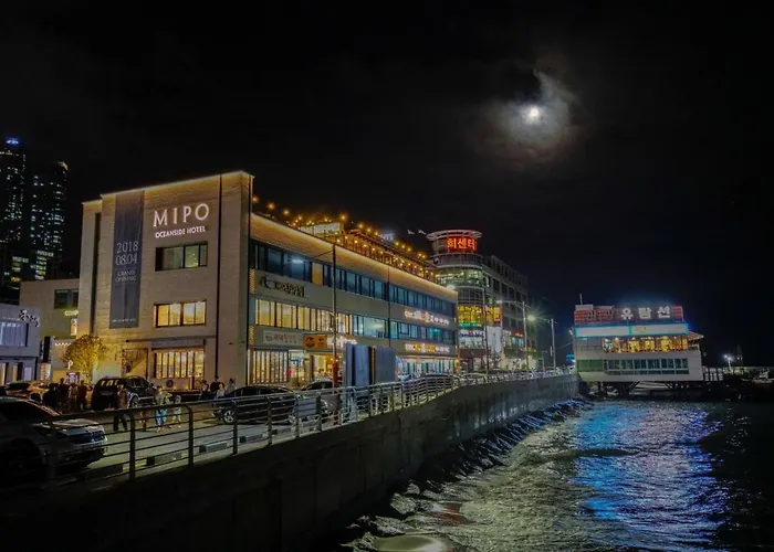 Mipo Oceanside Hotel