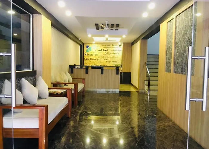 Kalluvalappil Holiday Inn