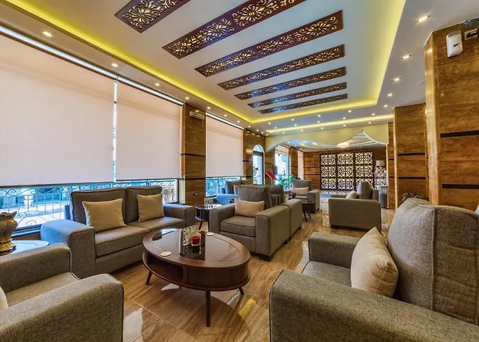 Town Season Hotel