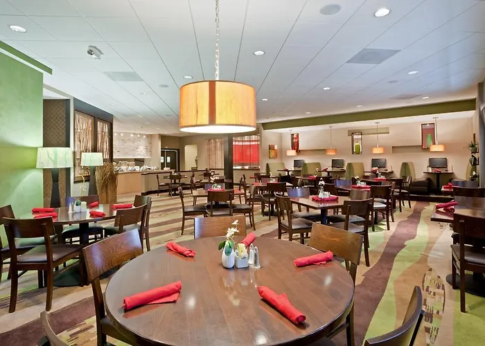 Holiday Inn Olathe Medical Center
