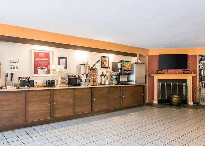 Econo Lodge Plymouth