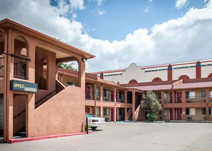 Econo Lodge Midtown Albuquerque