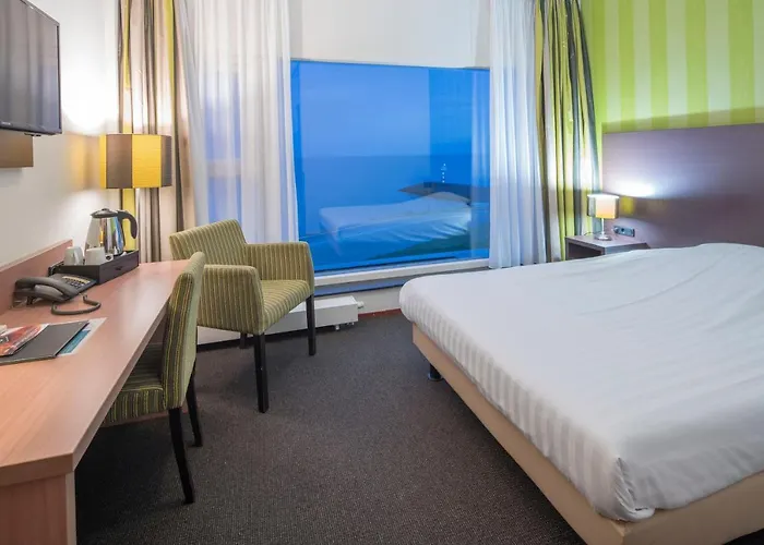 Hotel Lands End