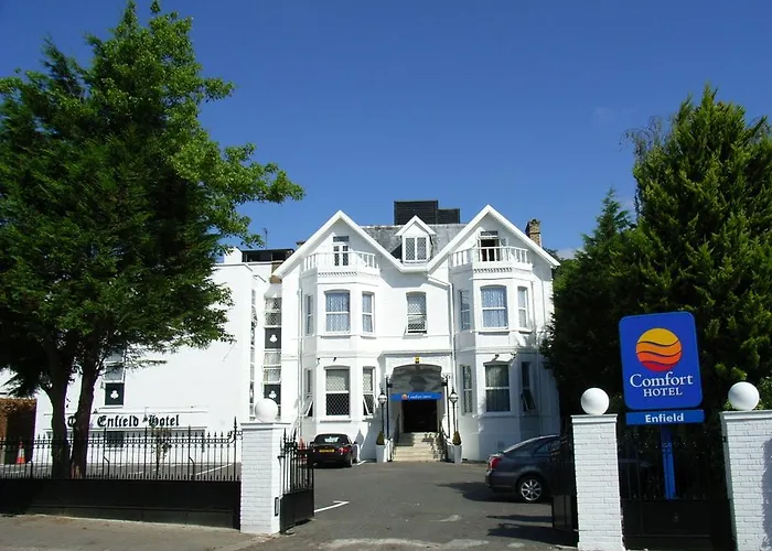 Comfort Hotel Enfield