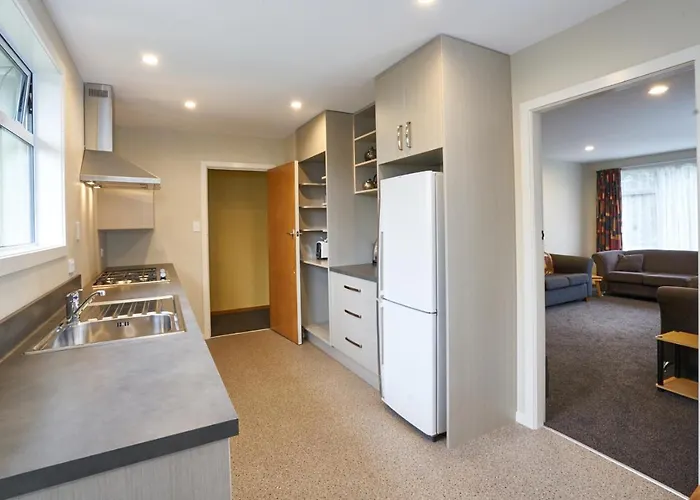 Accommodation Fiordland -The Three Bedroom House At 226A Milford Road