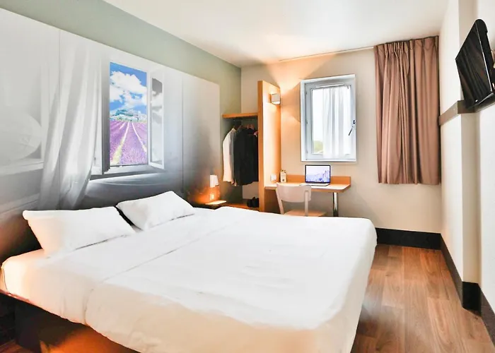 B&B Hotel Montelimar Nord