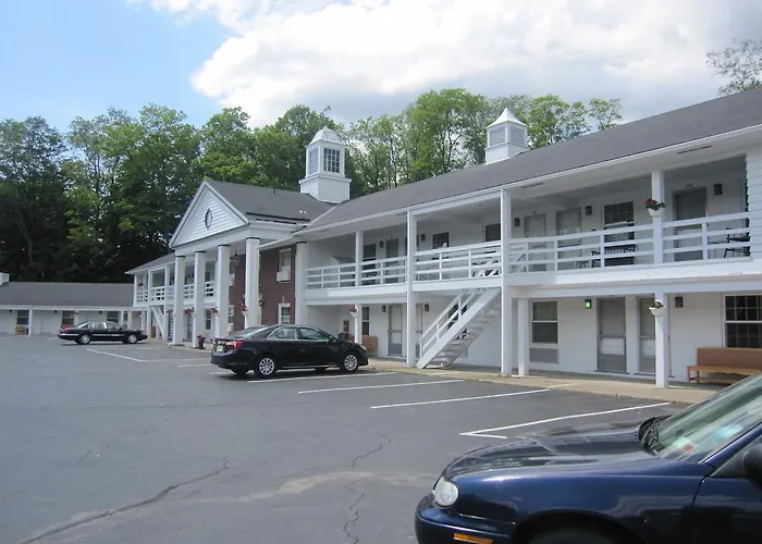 Colony Motel Jamestown