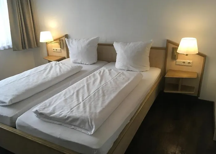 Hotel-Pension Zum Paradies