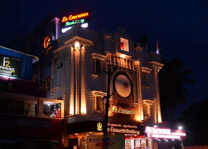 Le Emerald Residency