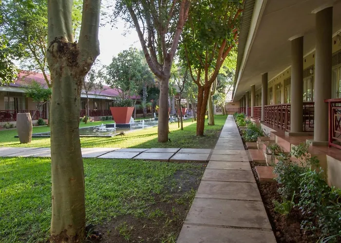 Cityblue Courtyard Hotel & Suites, Livingstone