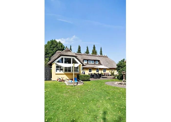 Omme A Camping & Cottages
