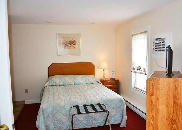 Alouette Beach Resort Economy Rooms