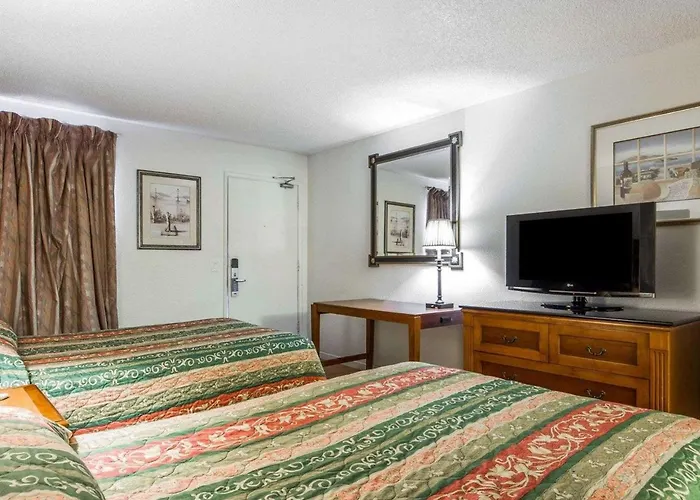 Solano Inn Vallejo Napa Valley - Six Flags