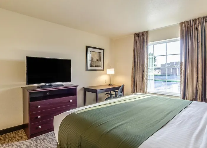 Cobblestone Inn & Suites - Bridgeport