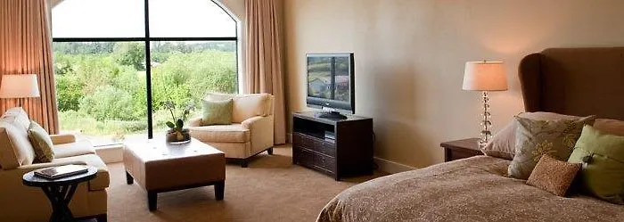 Inn At Red Hills
