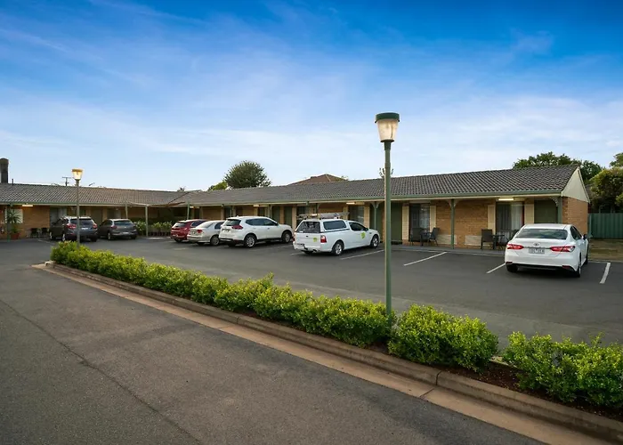 Garden City Motor Inn