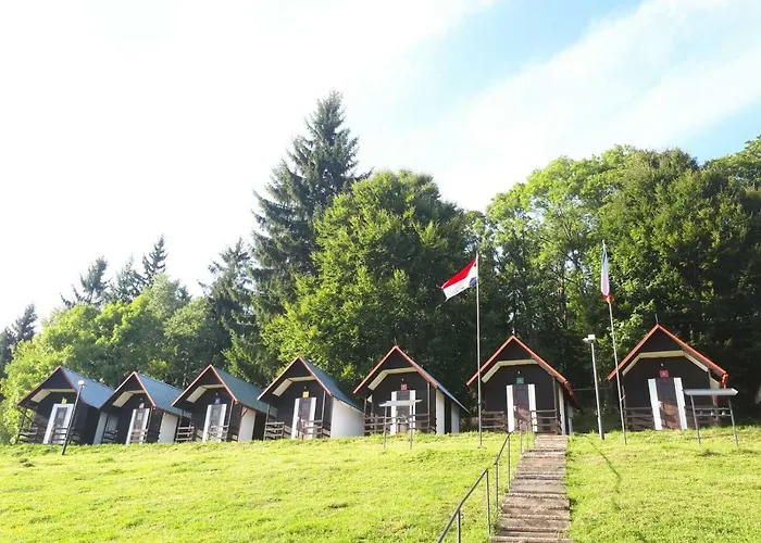 Olivin Kytlice Hiker Huts