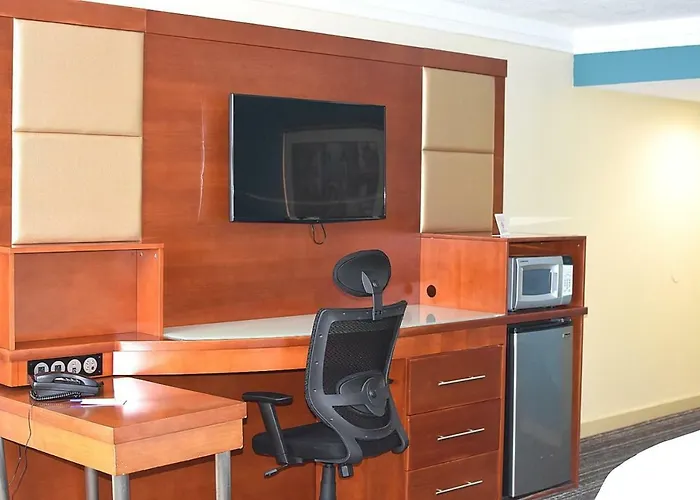 Punta Gorda Waterfront Hotel & Suites