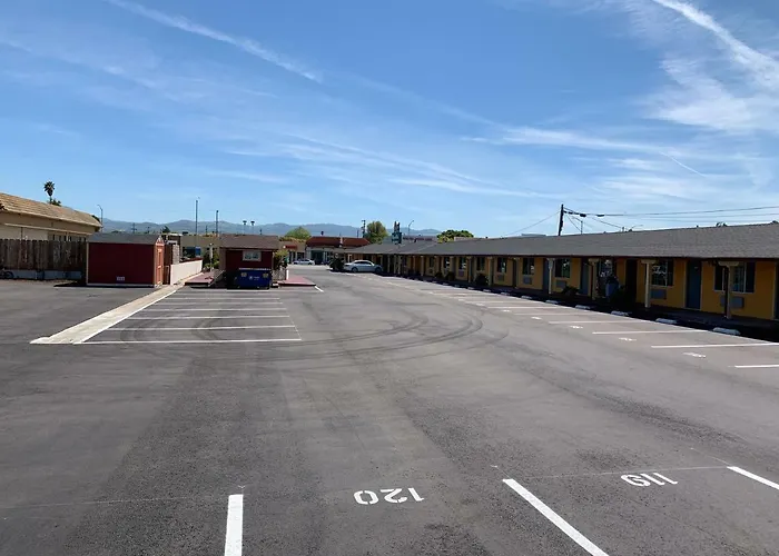 Wagon Wheel Motel