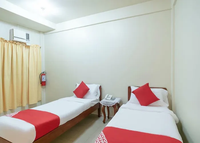 Conrado'S Apartelle