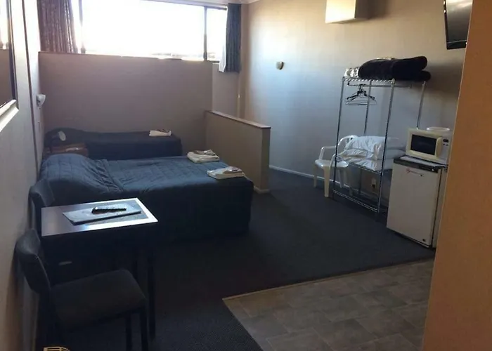 Feilding Hotel