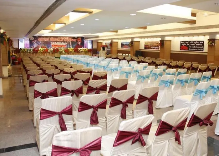 Hotel Sheela Shree Plaza