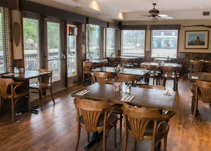 Trapper'S Choice Inn & Restaurant