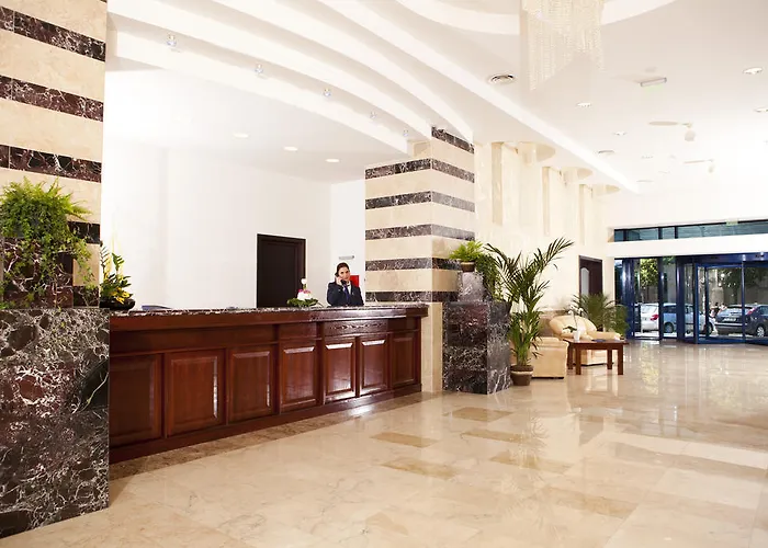 Grand Hotel